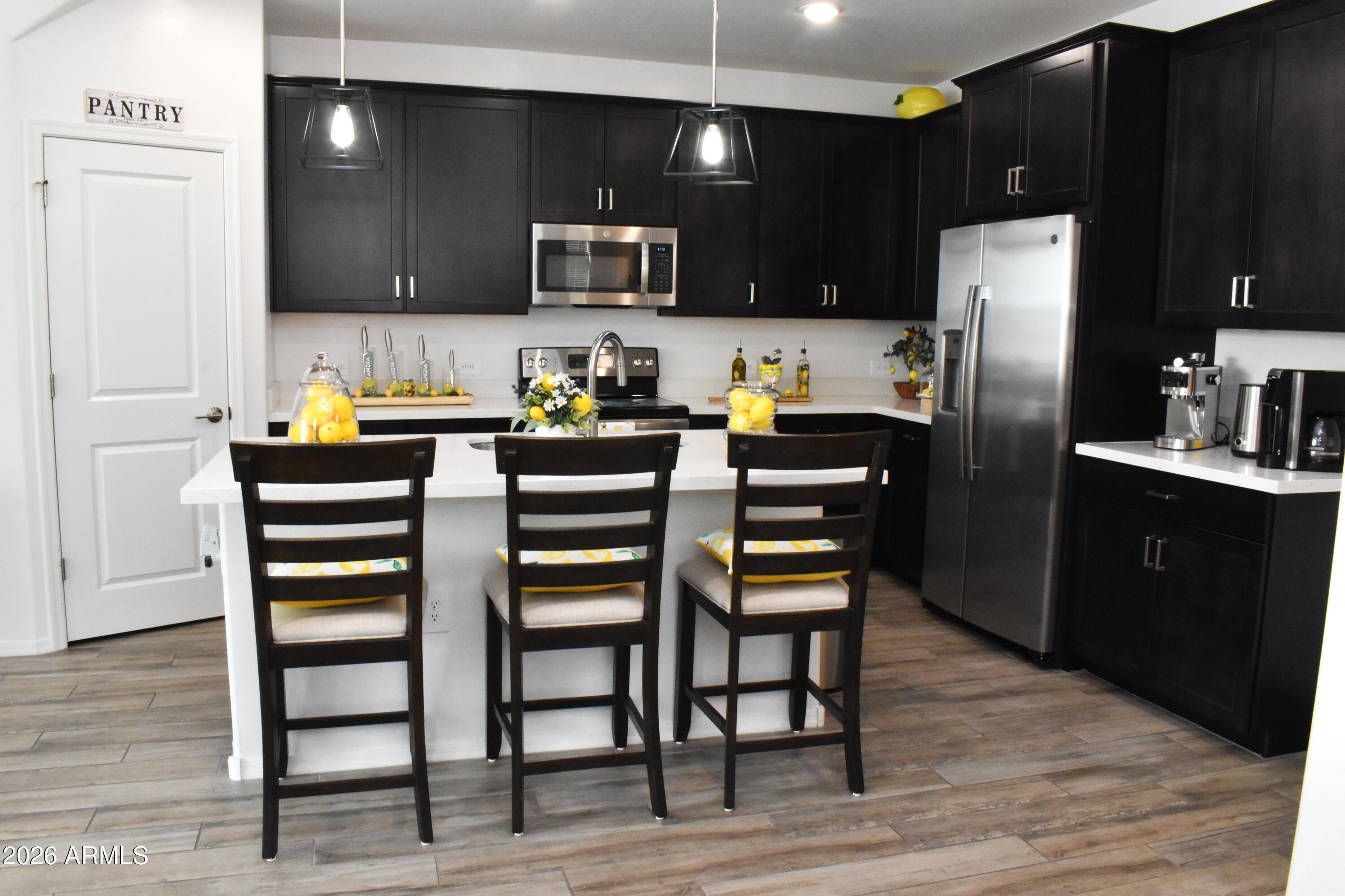 1821 E BERNIE Lane 107