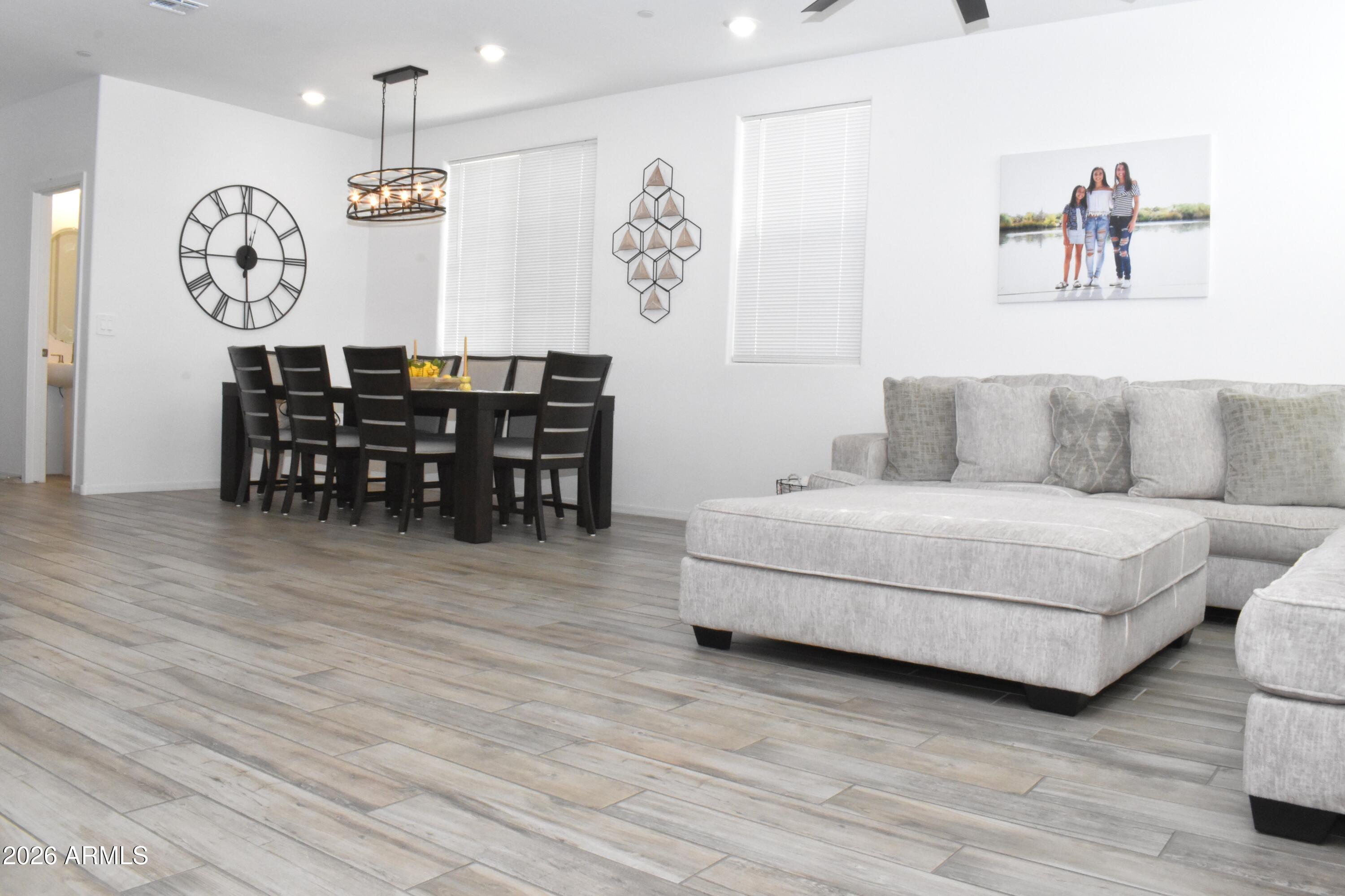 1821 E BERNIE Lane 107