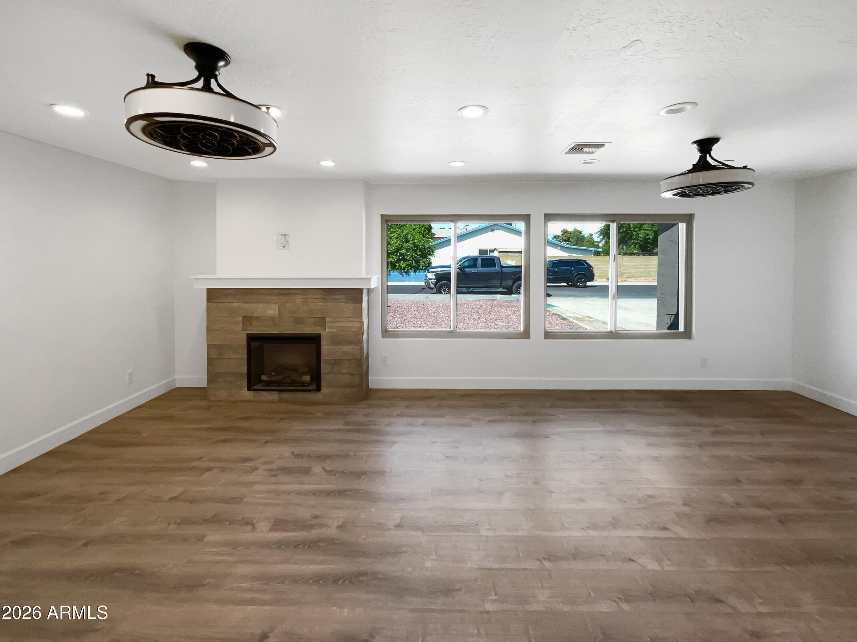 2337 W TIERRA BUENA Lane