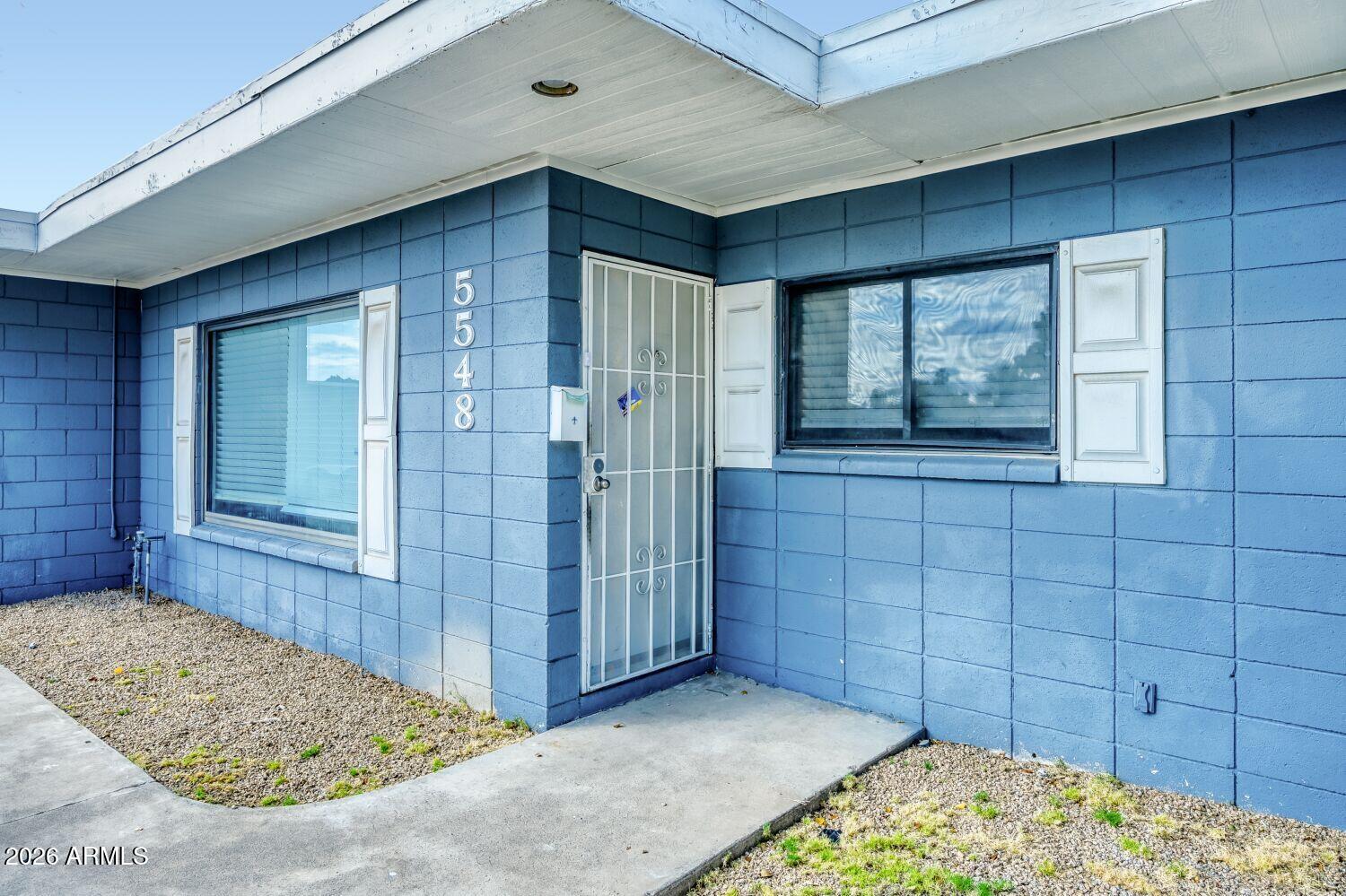 5548 W BELMONT Avenue