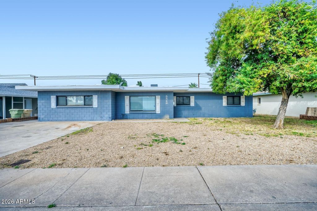 Photo of 5548 W Belmont Avenue, Glendale, AZ 85301 (MLS # 6987407)