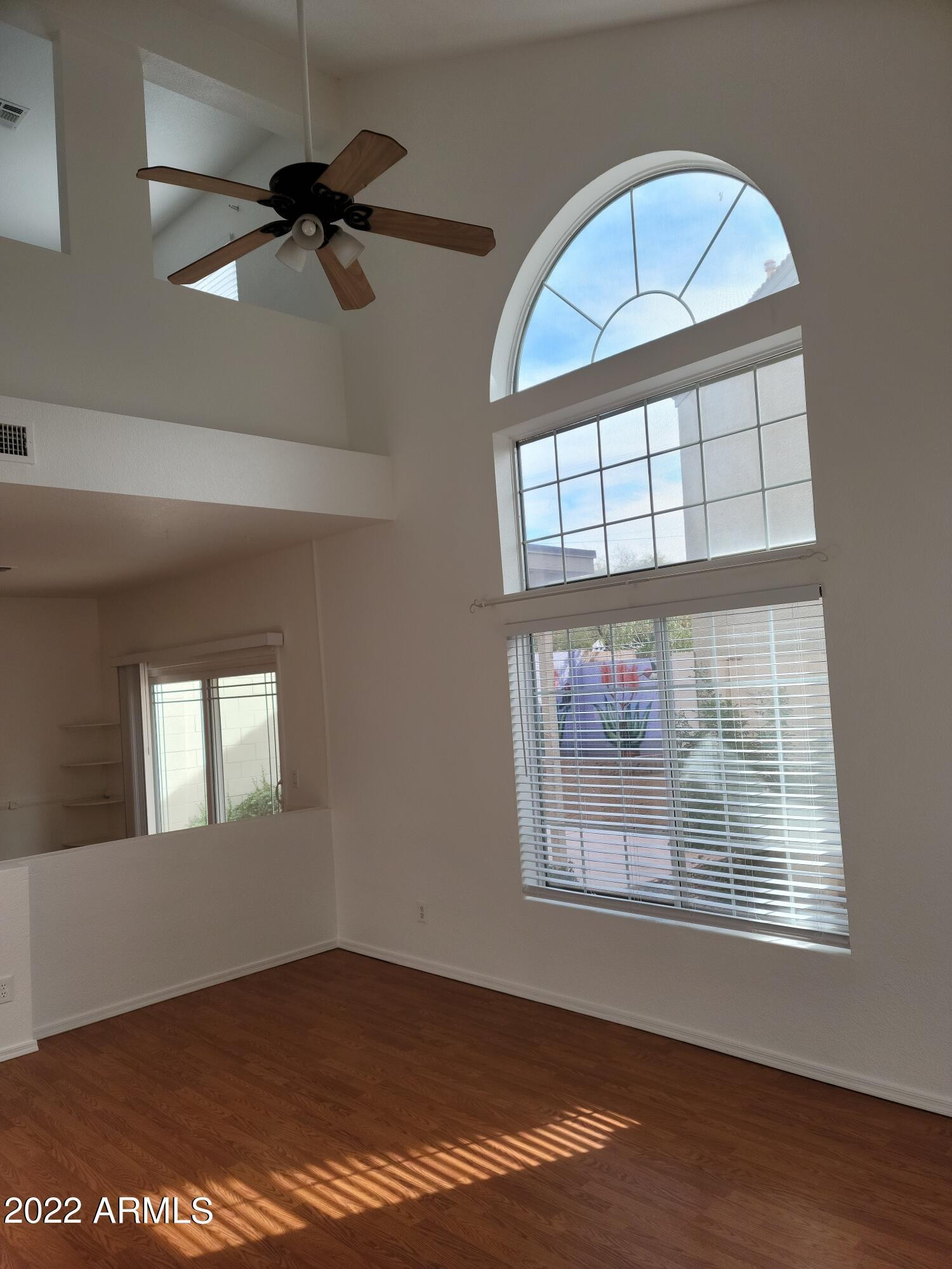 17606 N 17th Place 1033