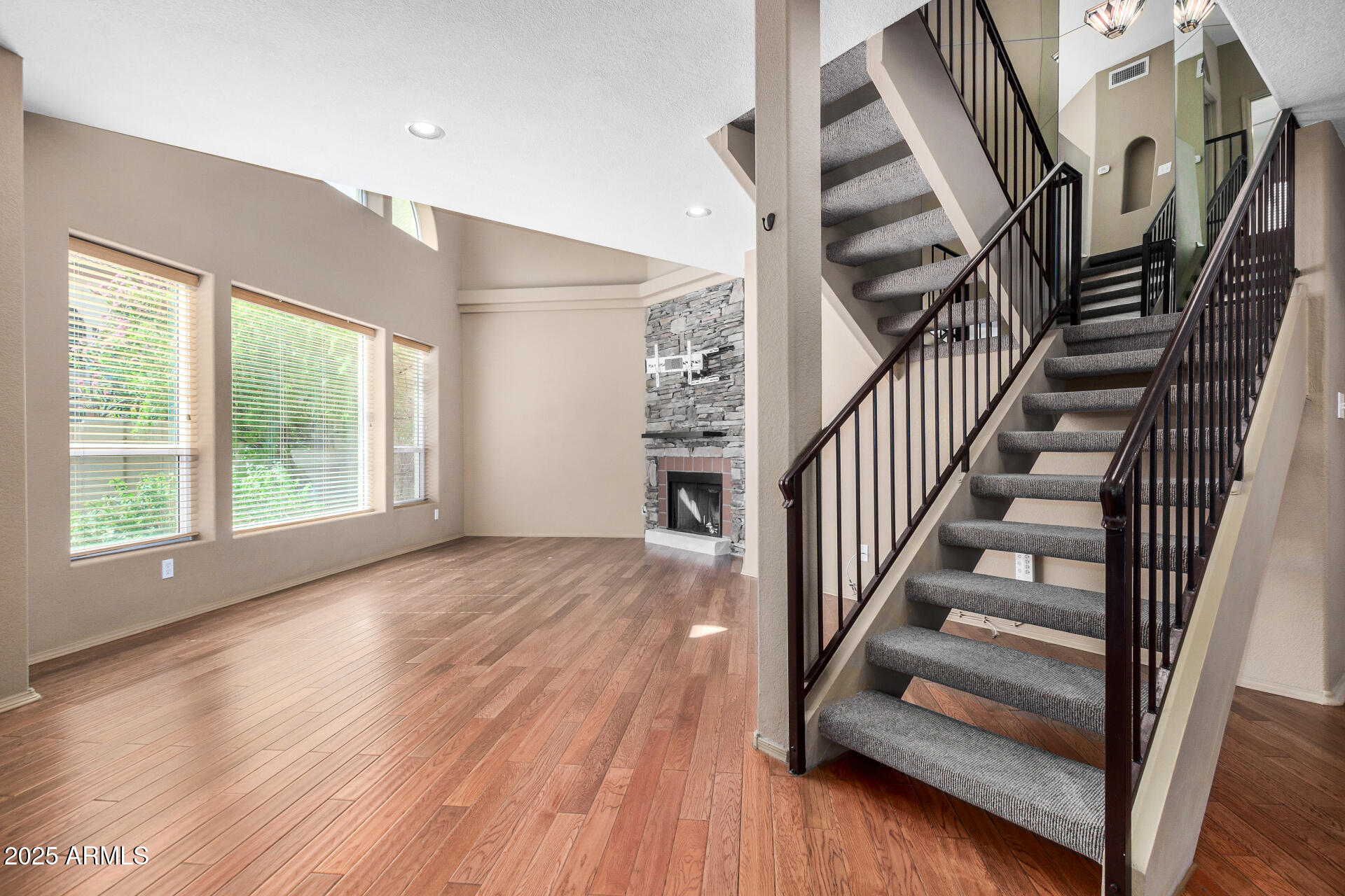 10247 N 12TH Place 2