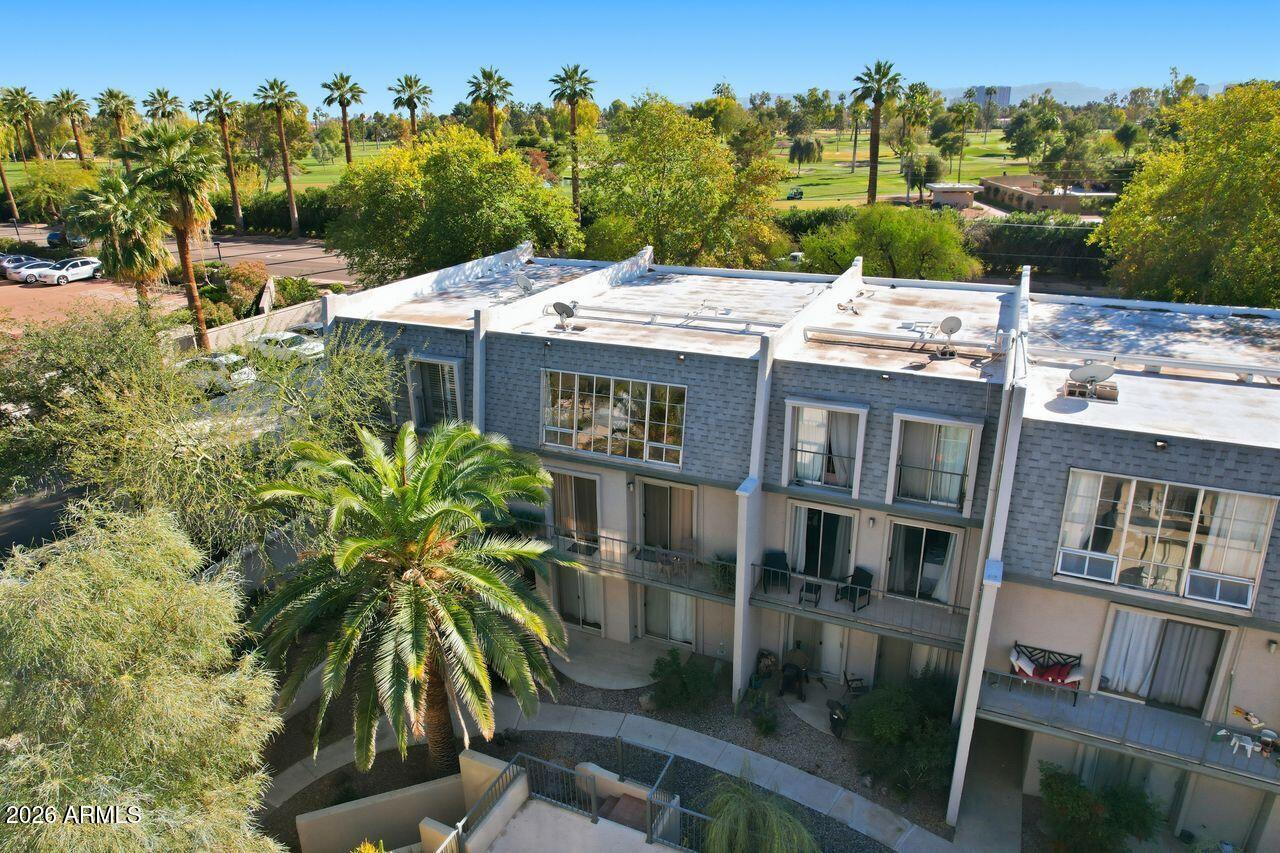 1012 E OSBORN Road E