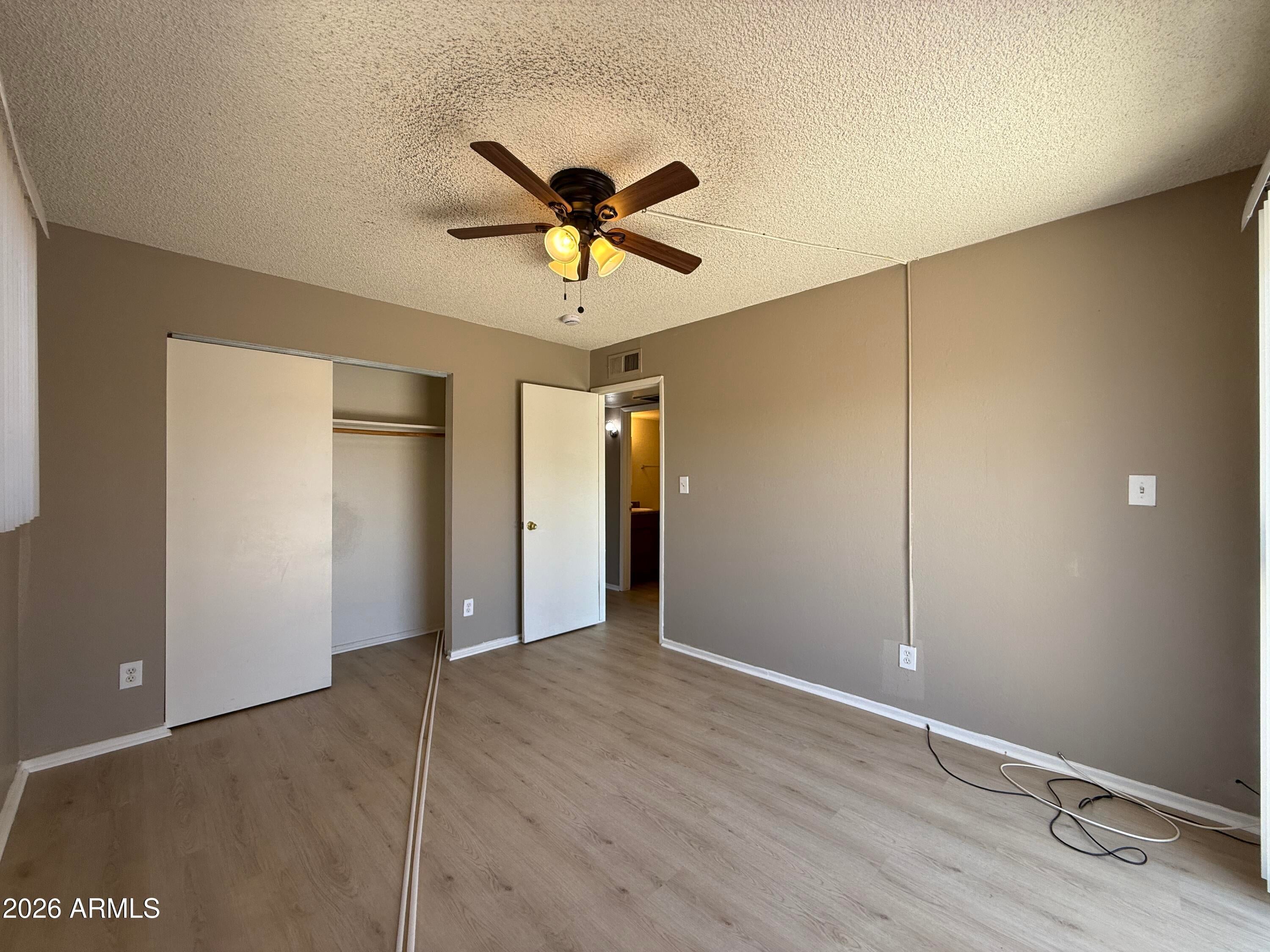 2201 W Belmont Avenue Apt 7