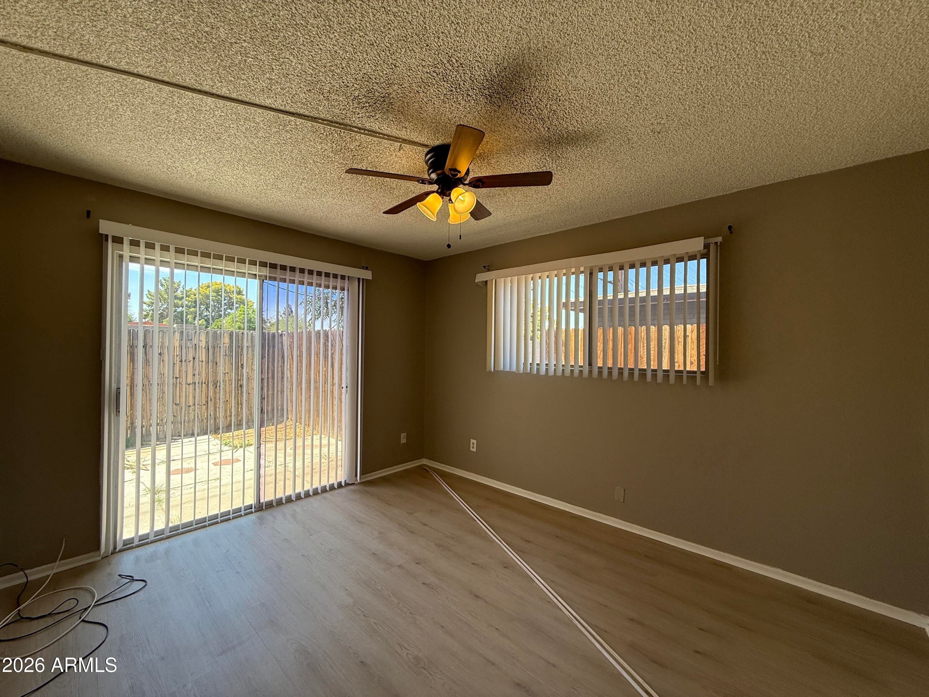 2201 W Belmont Avenue Apt 7
