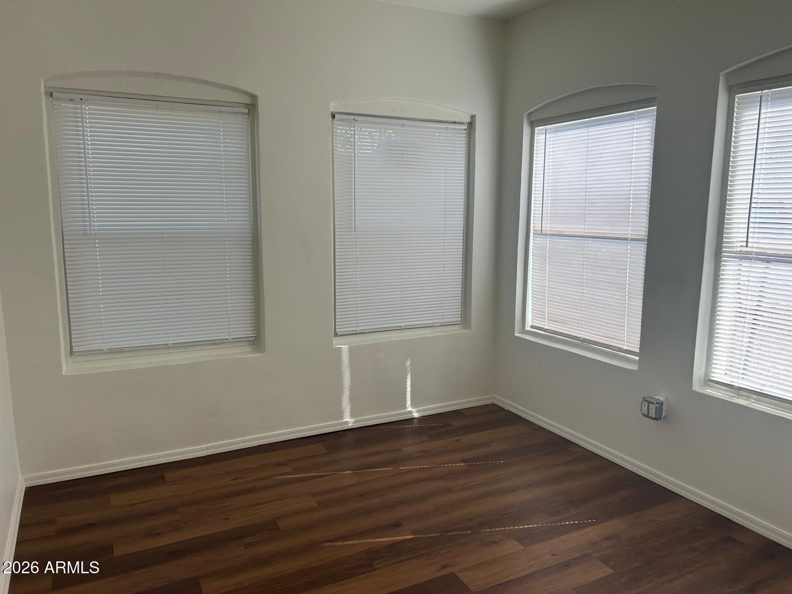 2013 W ADAMS Street