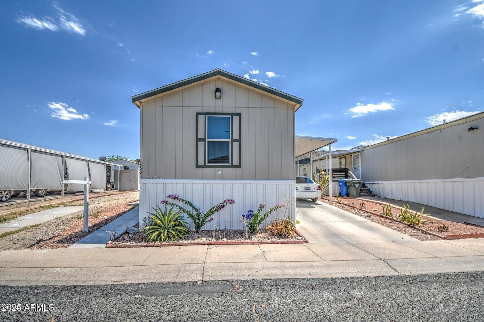 1305 W Summerside Road