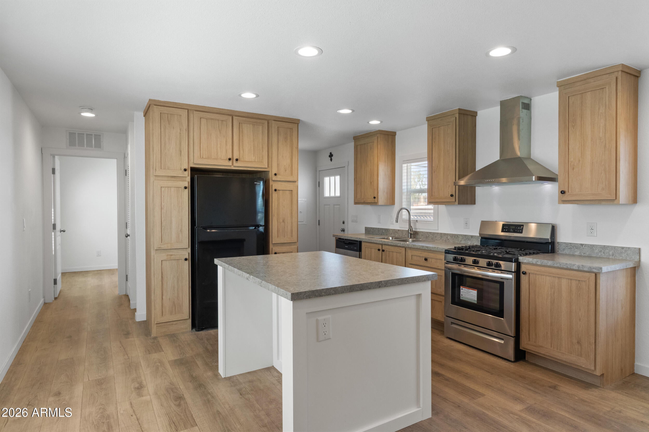 701 S DOBSON Road 34
