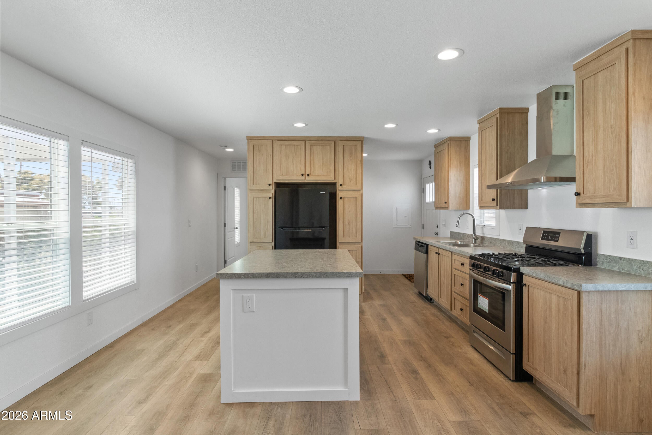 701 S DOBSON Road 34