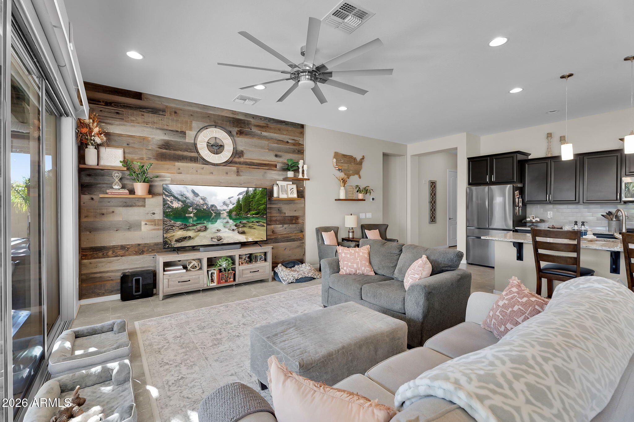 10609 E PALLADIUM Drive