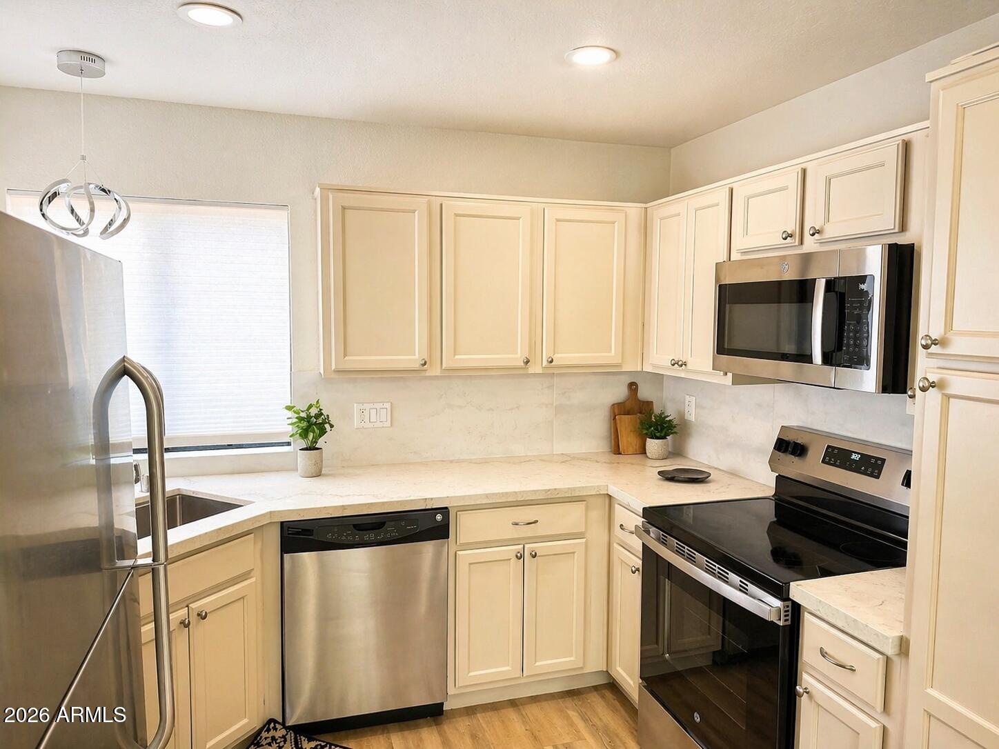 5122 E SHEA Boulevard 2050