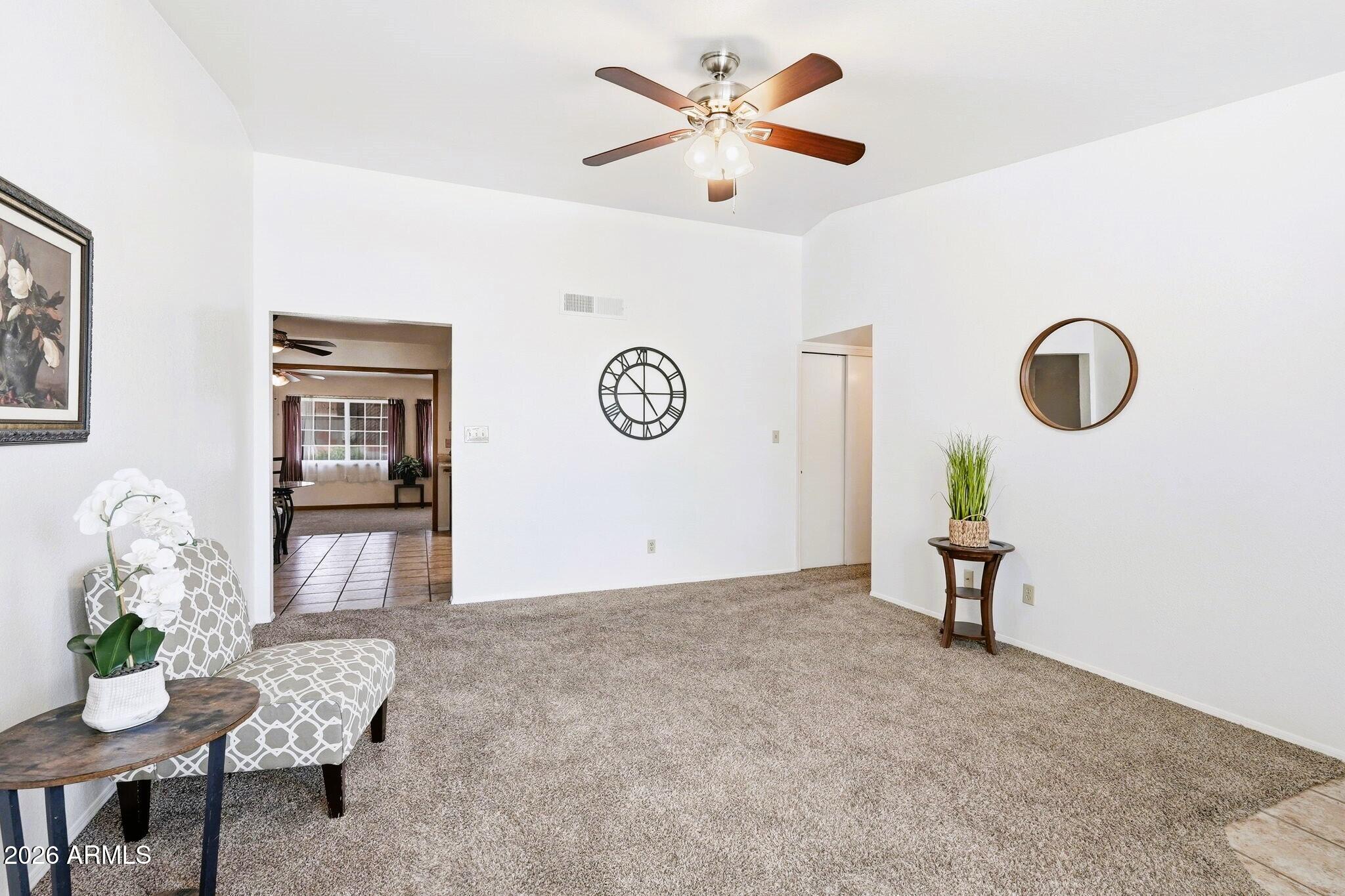 2944 E EDGEWOOD Avenue