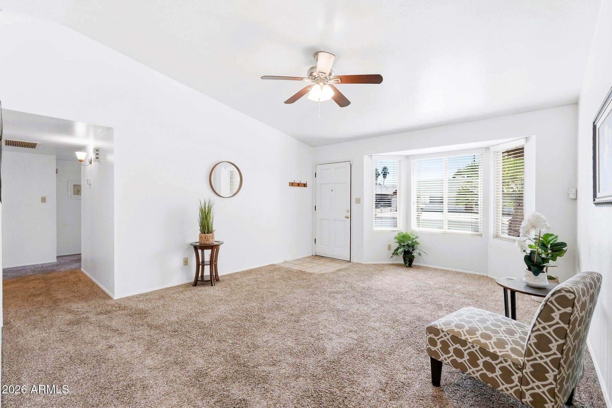 2944 E EDGEWOOD Avenue