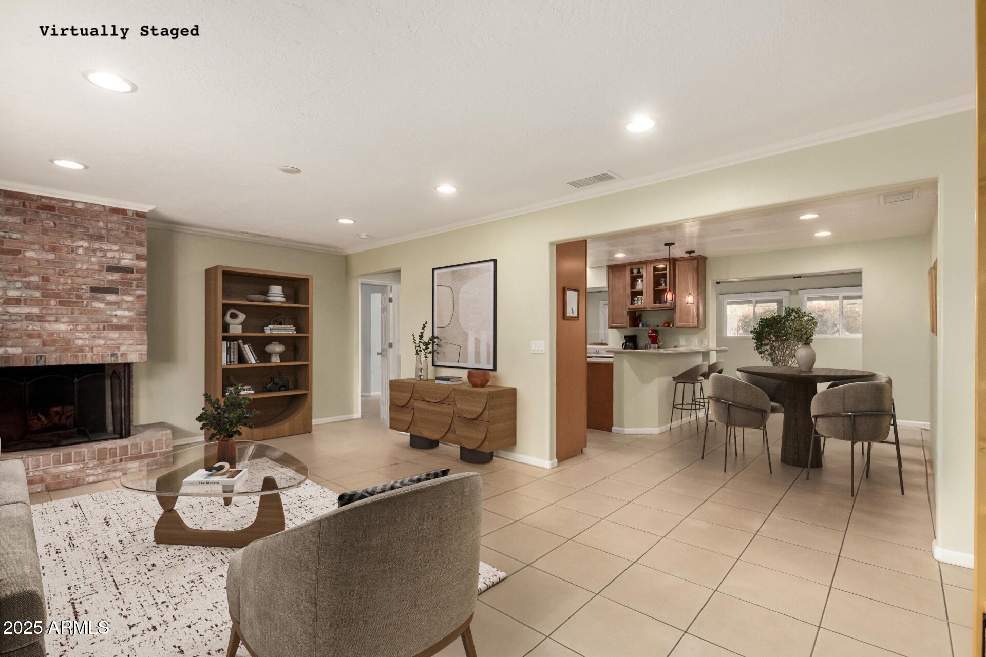 3512 N CHAMBERS Court