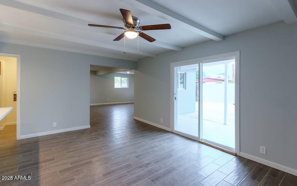 1654 N Queensbury --