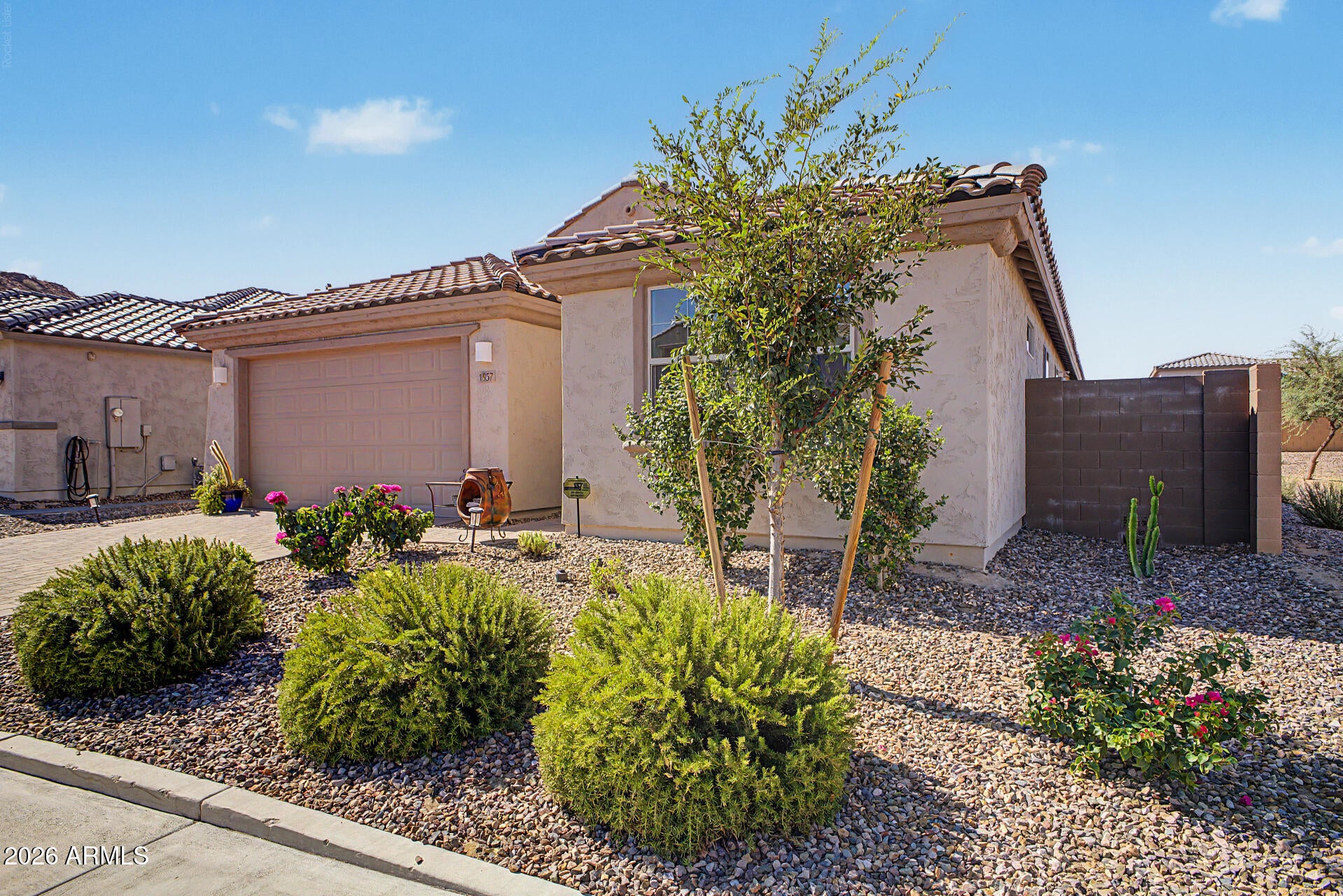 1957 W Fawn Way