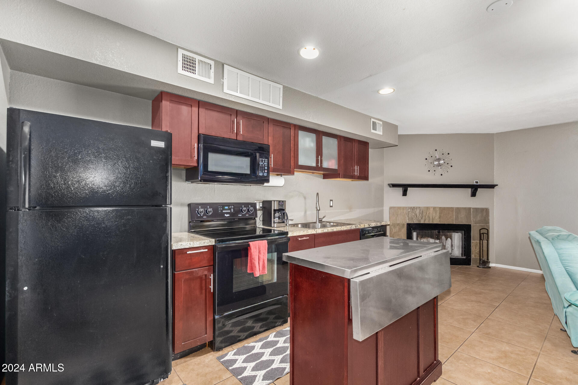 2315 W UNION HILLS Drive 124