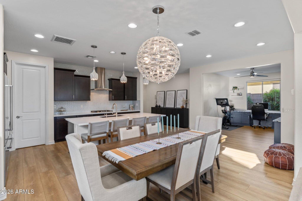 Photo of 609 E Pasaro Drive, Phoenix, AZ 85085 (MLS # 7091622)