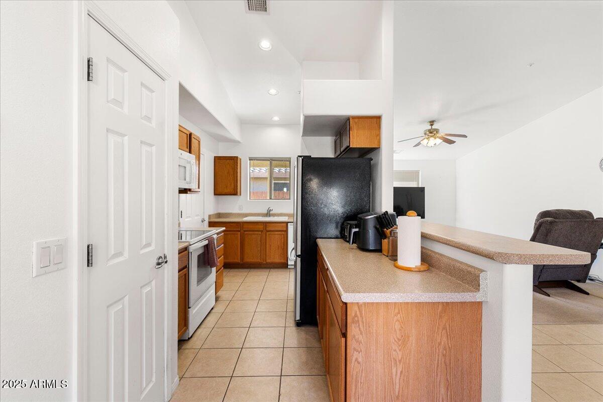 SKYLINE ESTATES - Residential