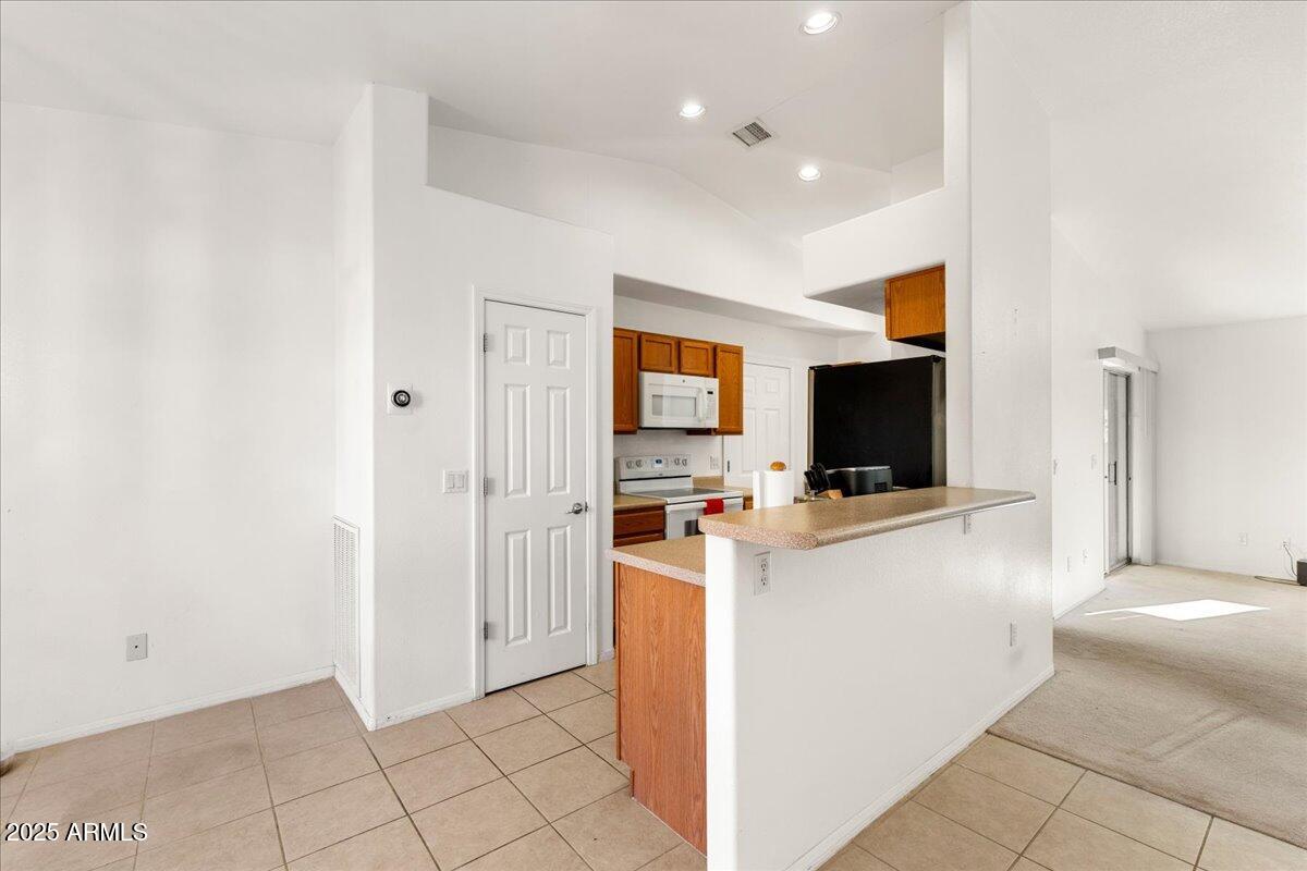 SKYLINE ESTATES - Residential