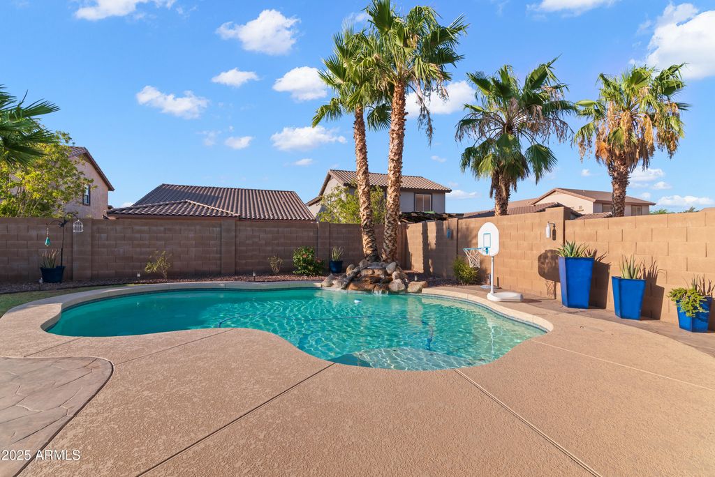 Photo of 41172 W Cahill Drive, Maricopa, AZ 85138 (MLS # 6965945)