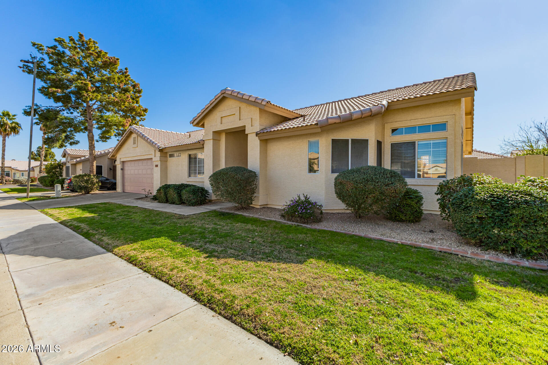 8919 W ACAPULCO Lane