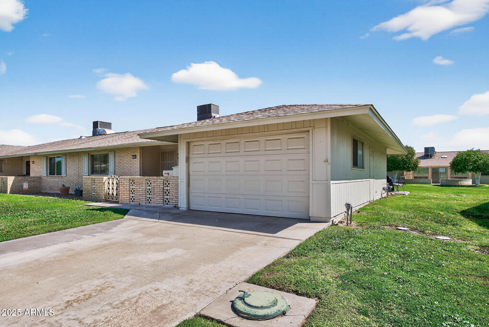 10502 W ROUNDELAY Circle