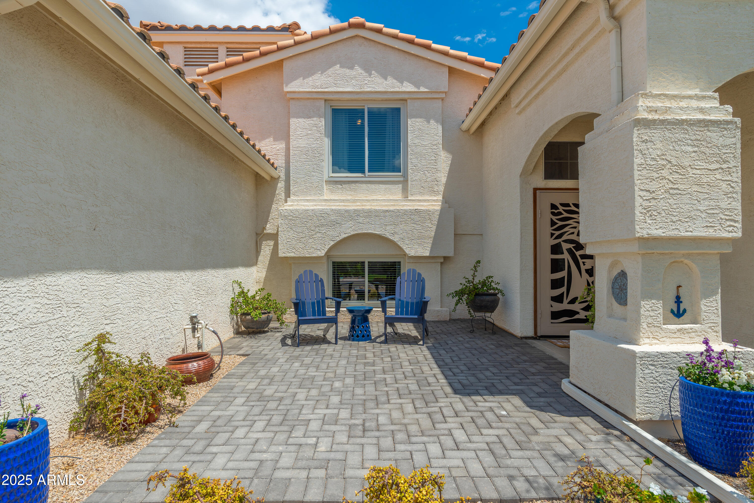 5510 W ARROWHEAD LAKES Drive