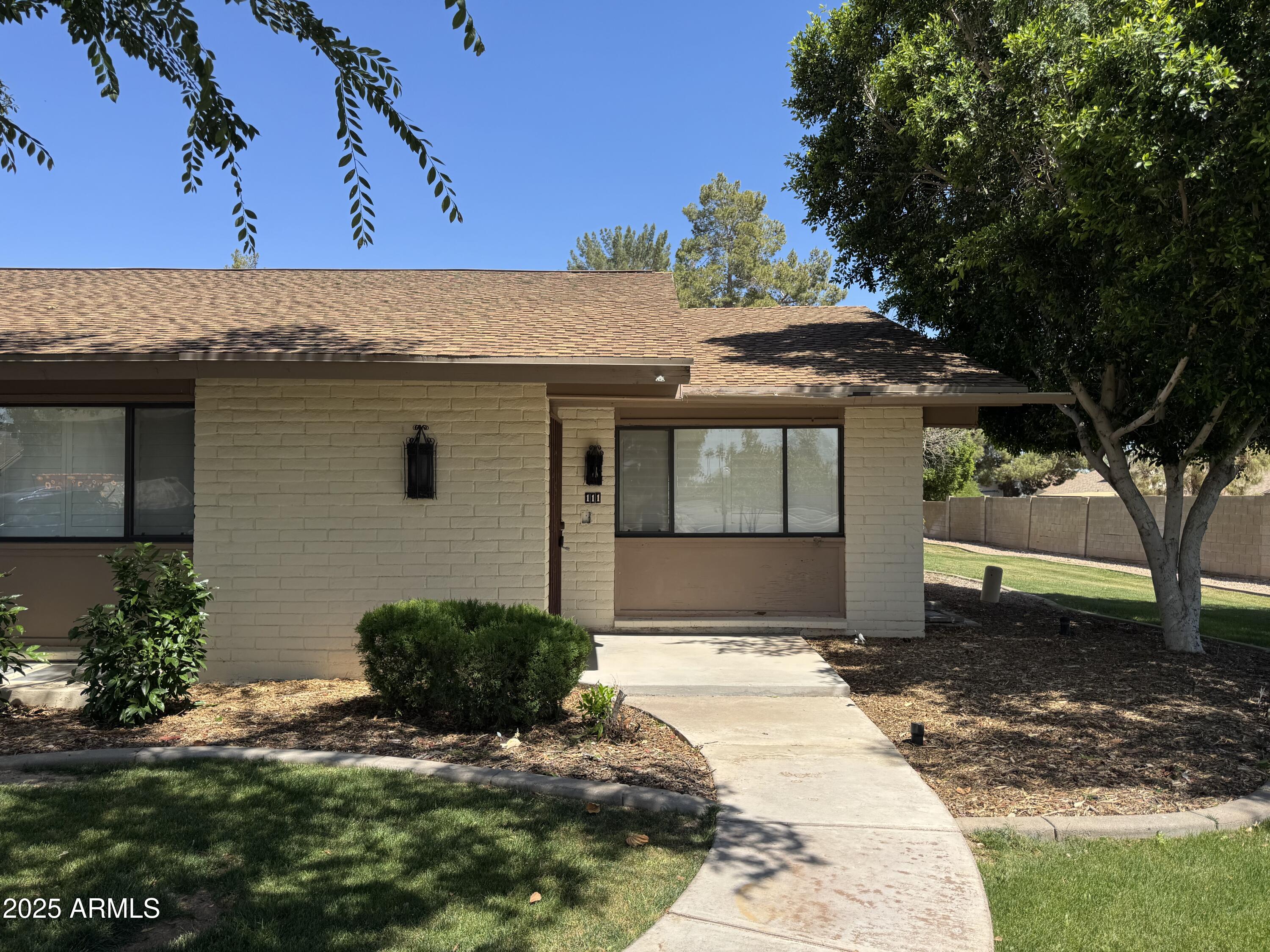 1550 N STAPLEY Drive 111