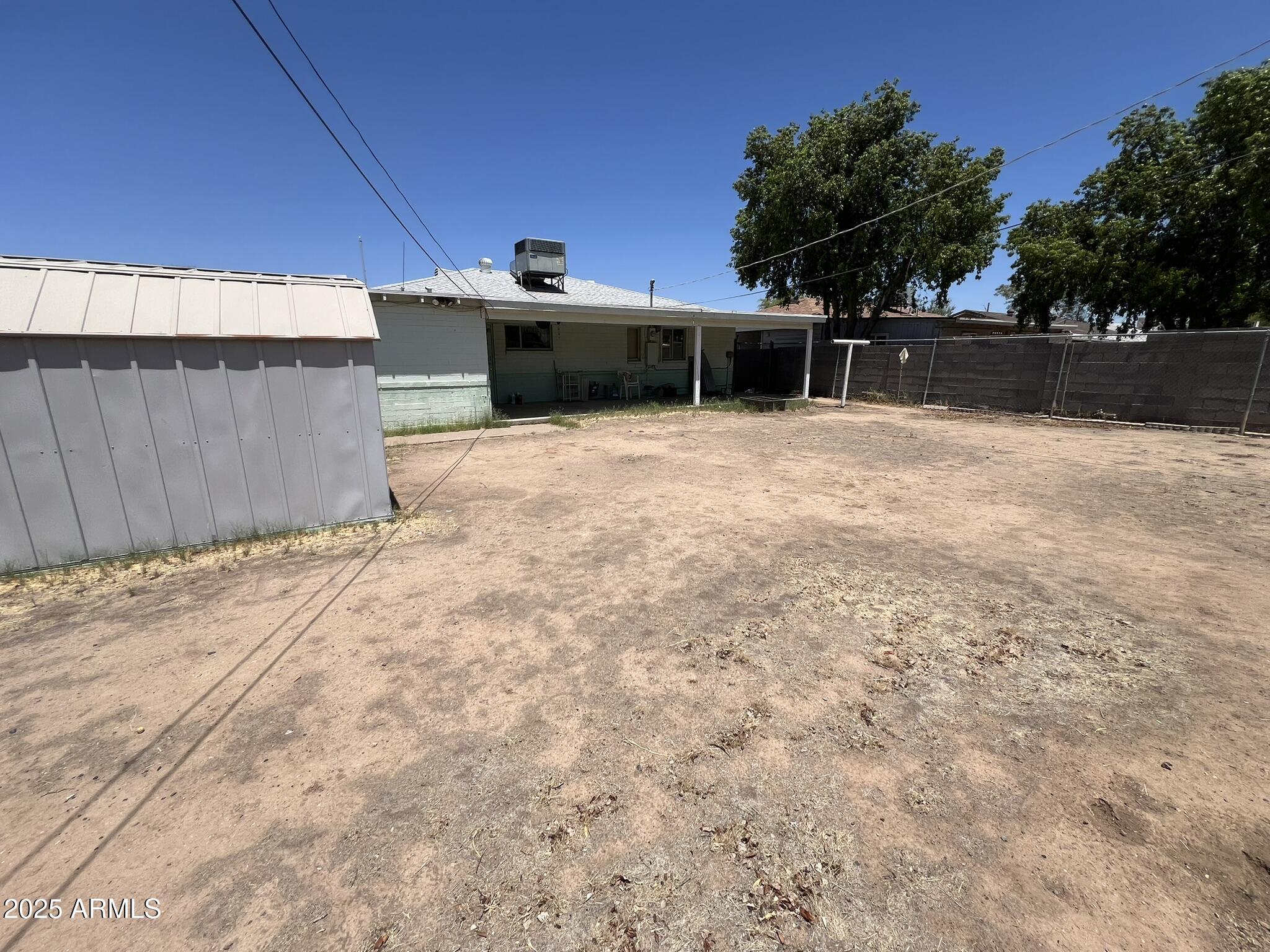 2937 W MARSHALL Avenue