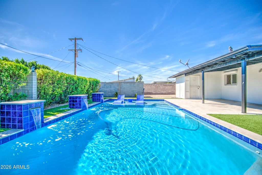 Photo of 1203 W Elna Rae Street, Tempe, AZ 85281 (MLS # 6990983)