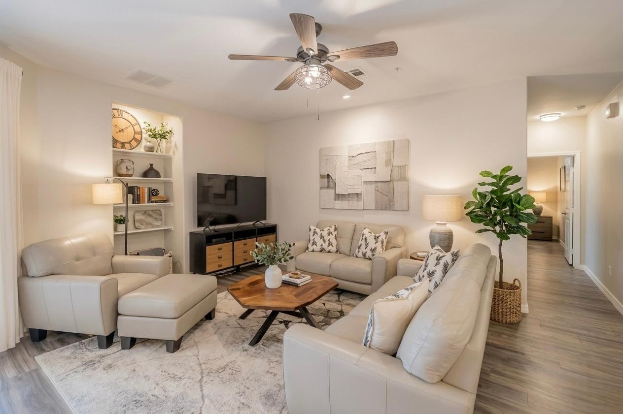 2801 N Litchfield Road 54