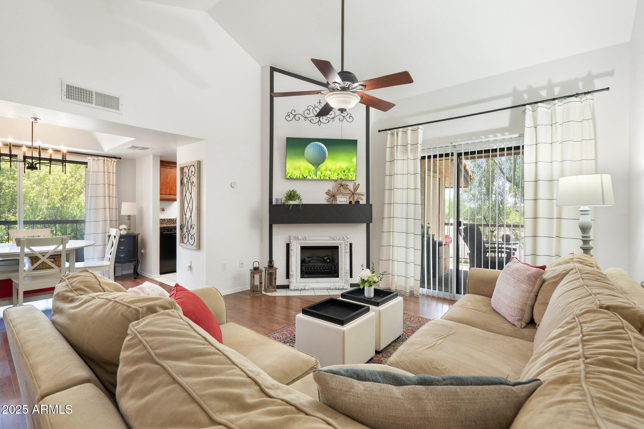 9450 N 95TH Street N 220