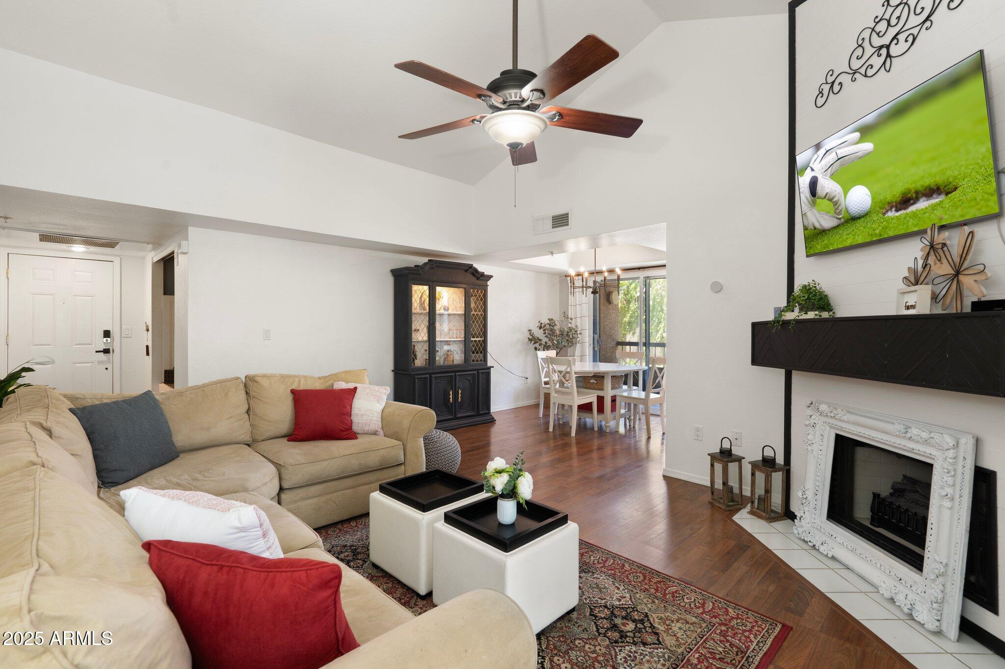 9450 N 95TH Street N 220