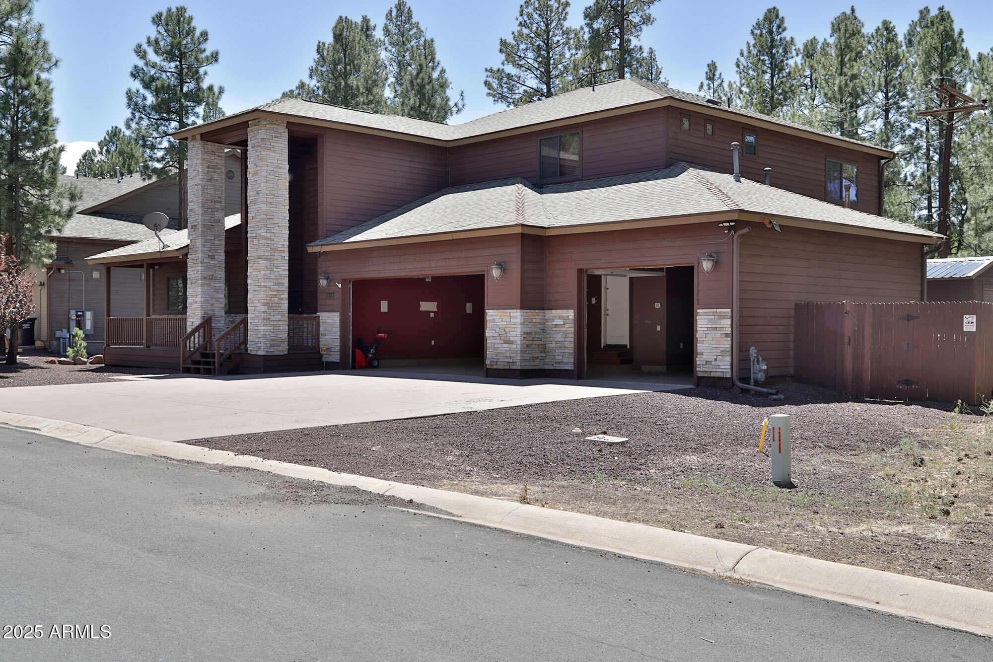 5723 S Hidden Oak Drive