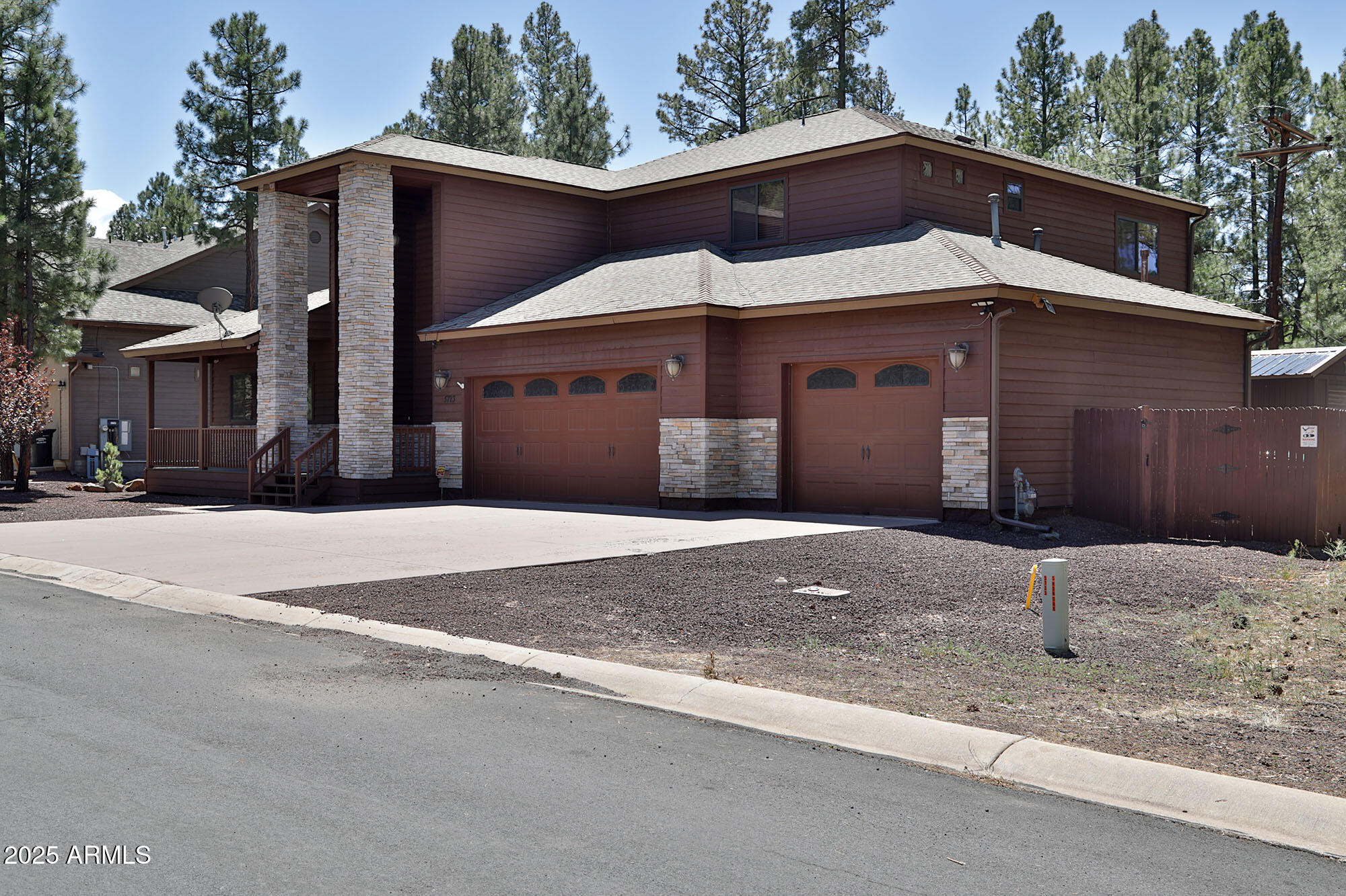 5723 S Hidden Oak Drive