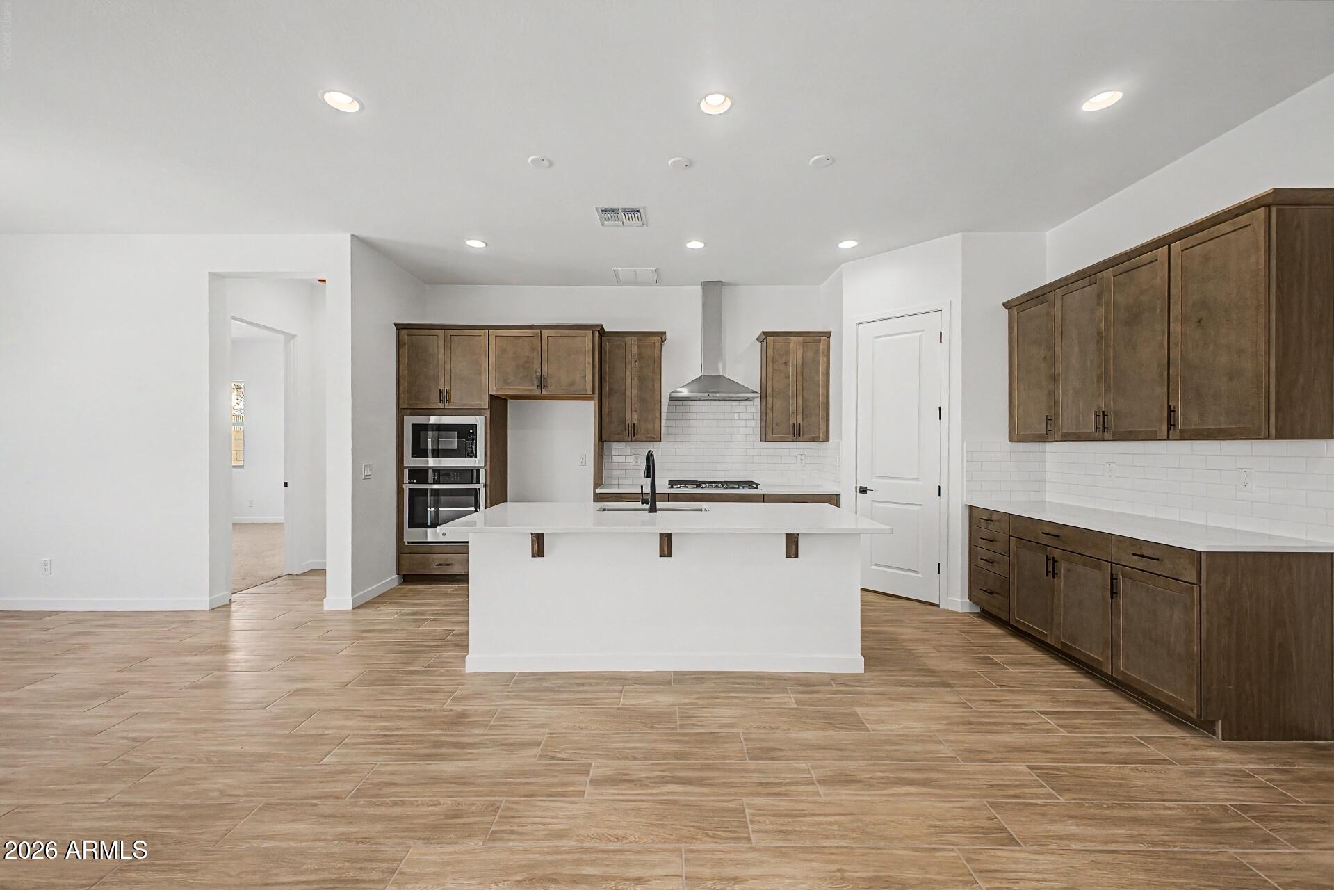 16976 W DESERT Lane