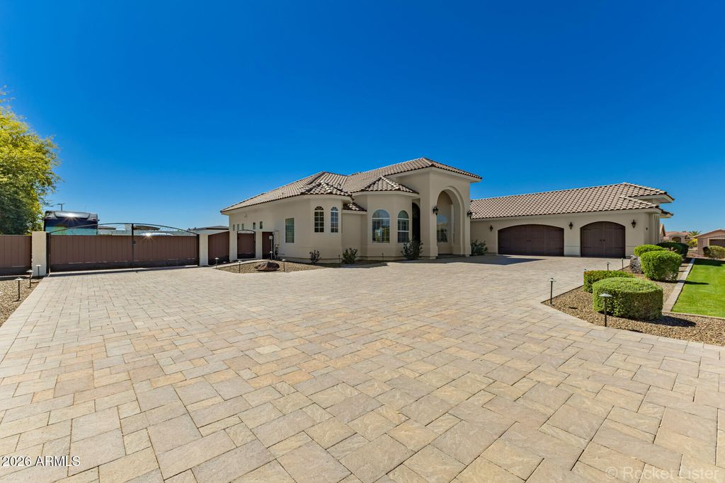 Photo of 10145 W Lariat Lane #1, Peoria, AZ 85383 (MLS # 6999263)