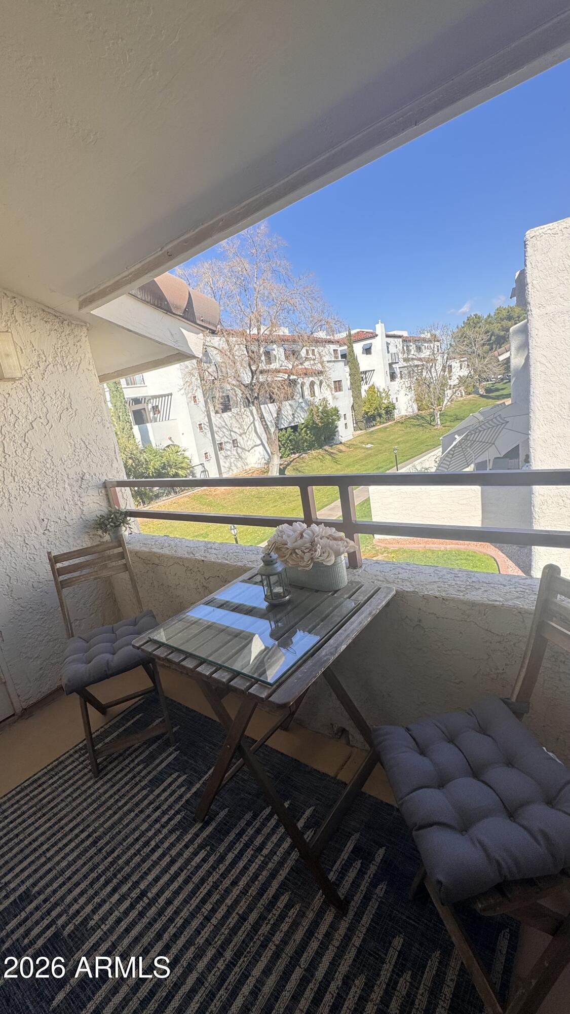 7350 N VIA PASEO DEL SUR -- O202