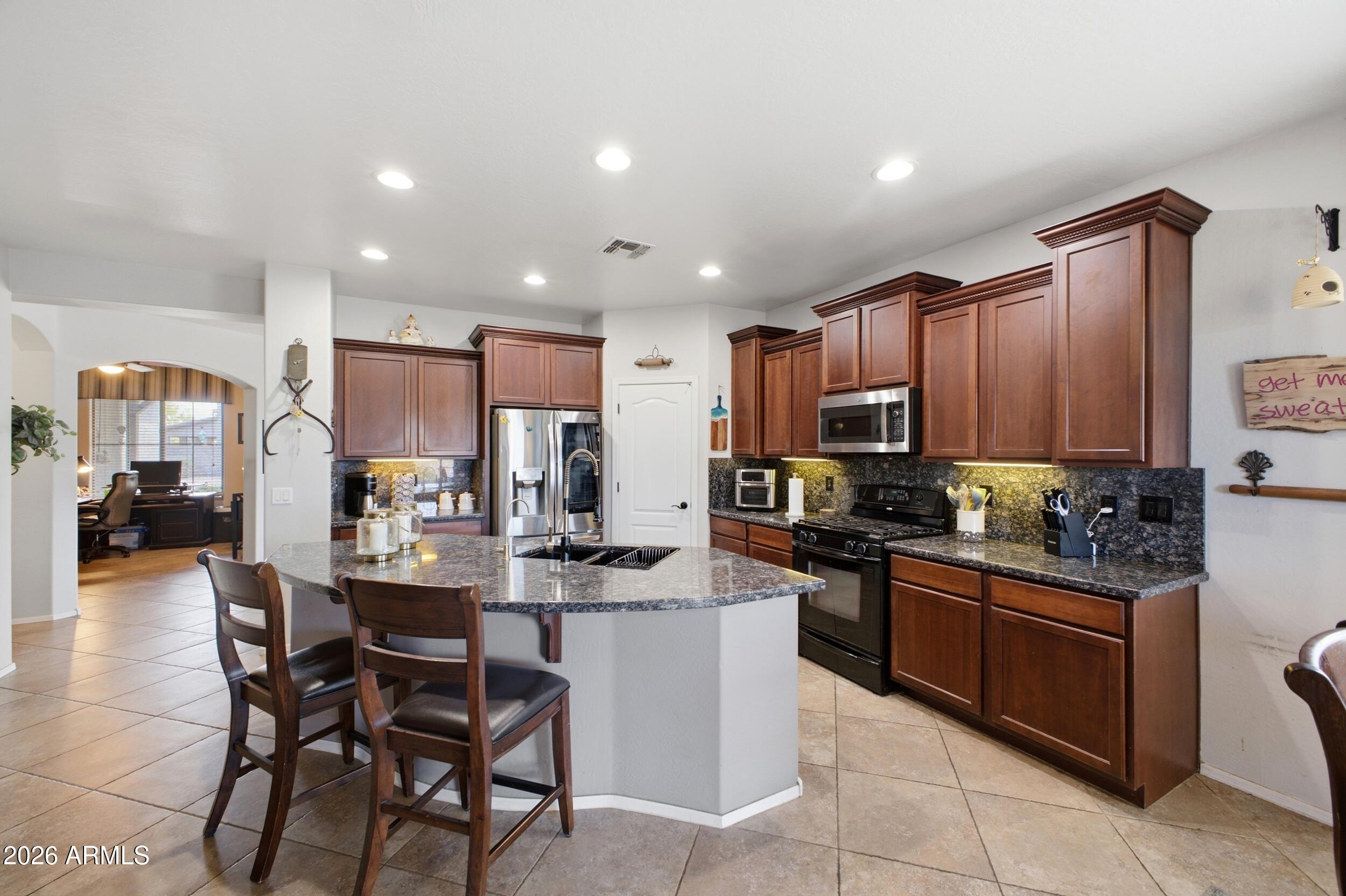Properties 4 18744 N ARBOR Drive