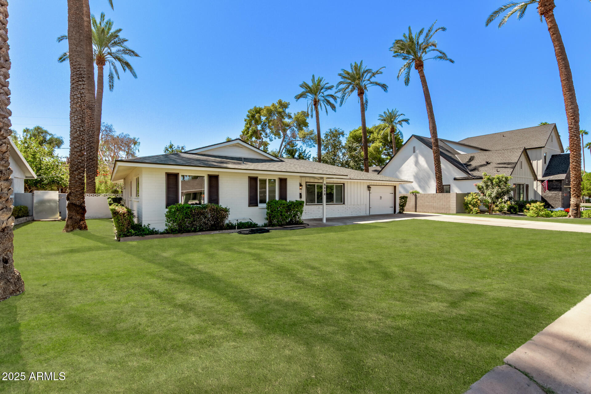 4617 E CATALINA Drive