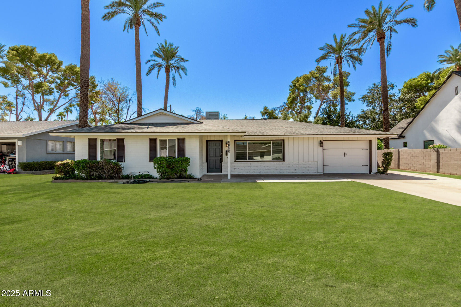 4617 E CATALINA Drive