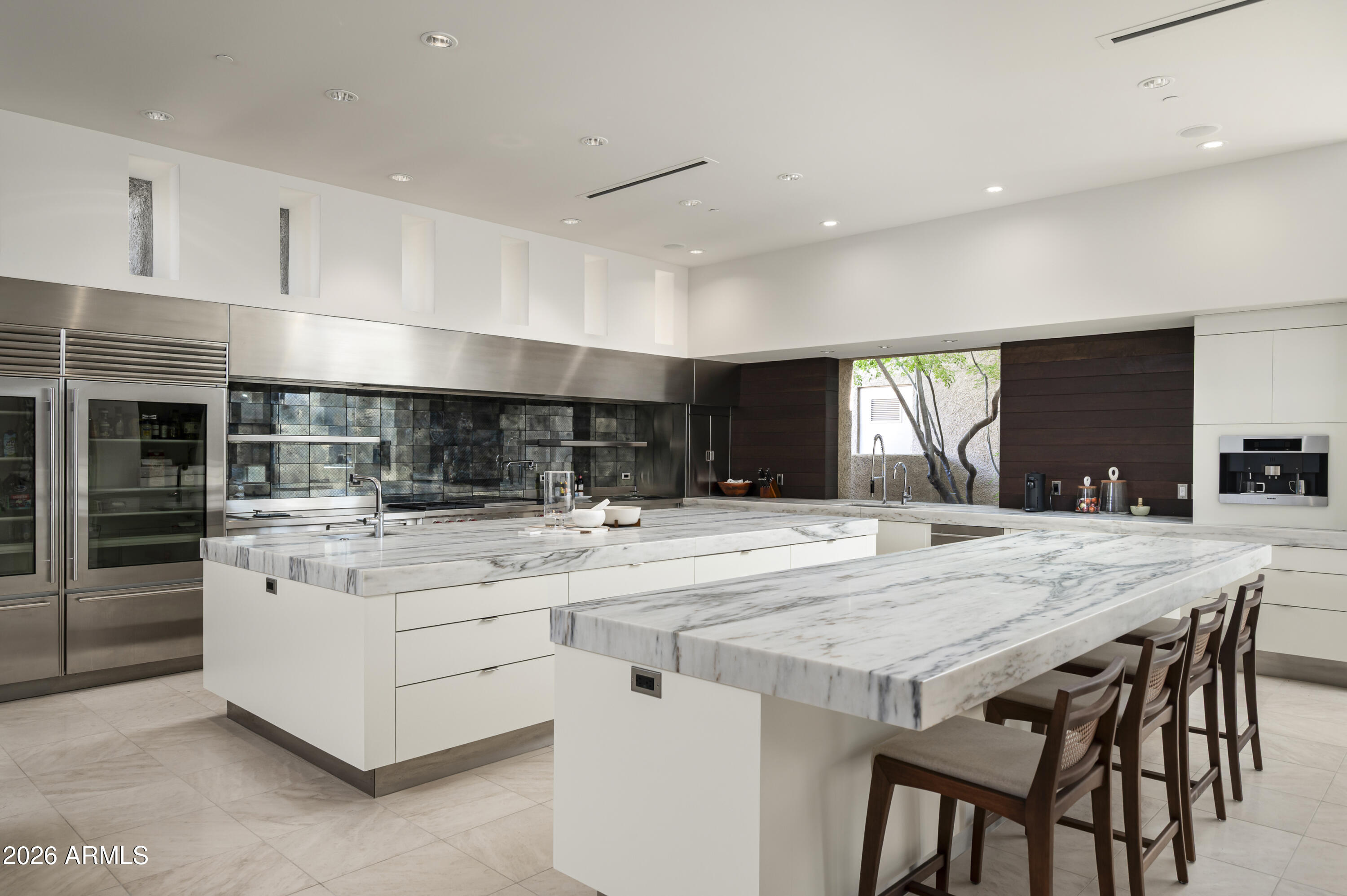 9821 E Sundance Trail