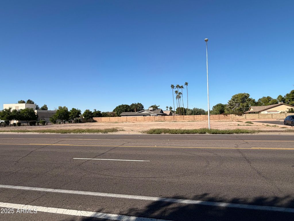 Photo of 6008 S Mcclintock Drive #-, Tempe, AZ 85283 (MLS # 6940022)
