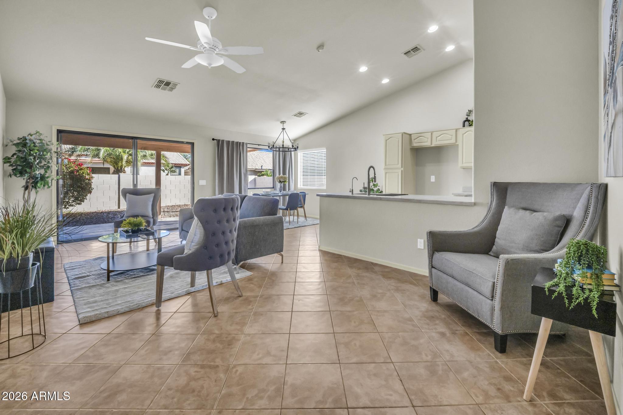 25211 S BRIARCREST Drive