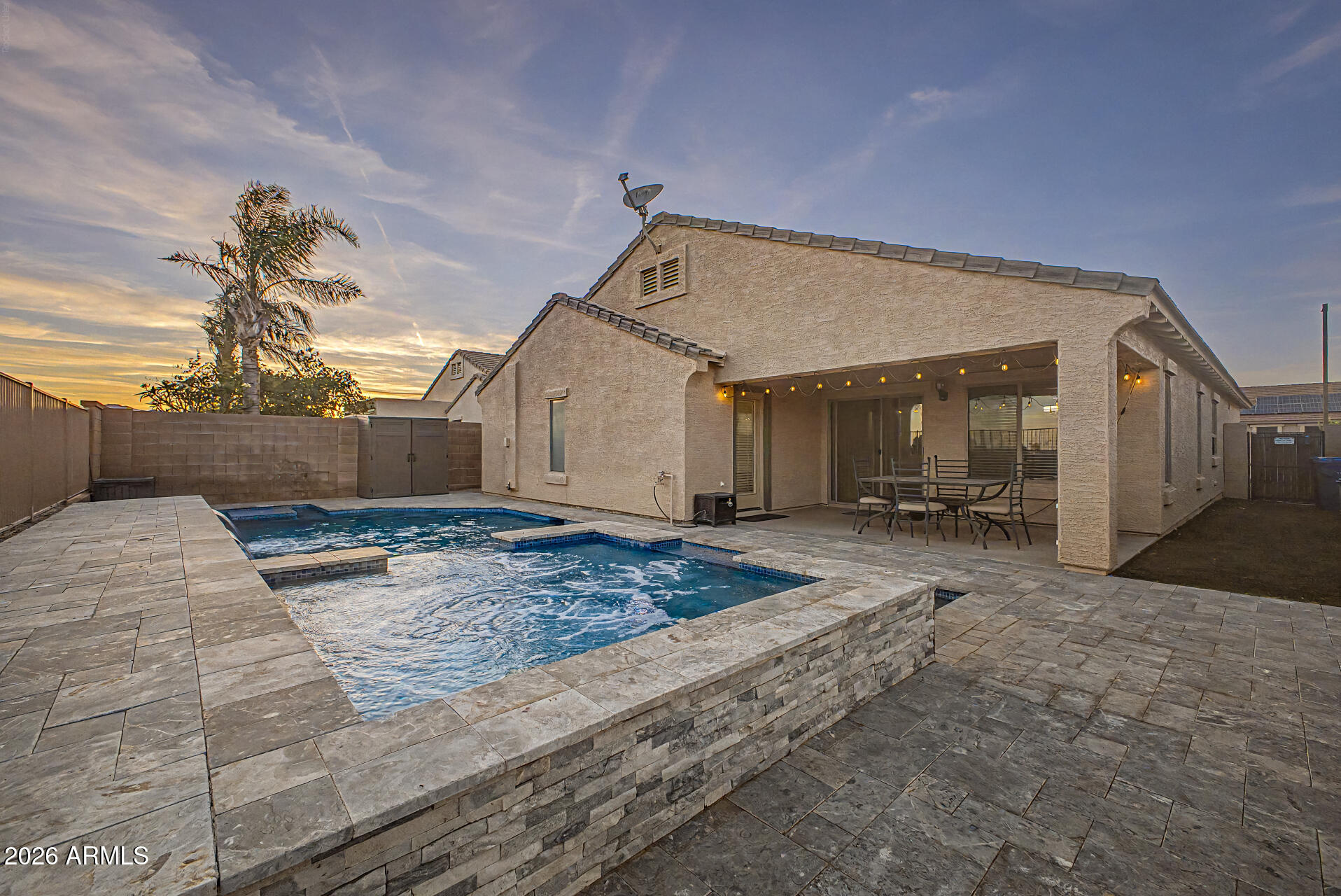 17687 W CHARTER OAK Road