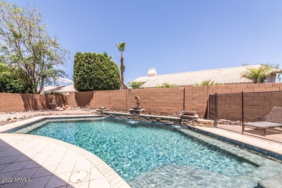 13352 W ALVARADO Drive