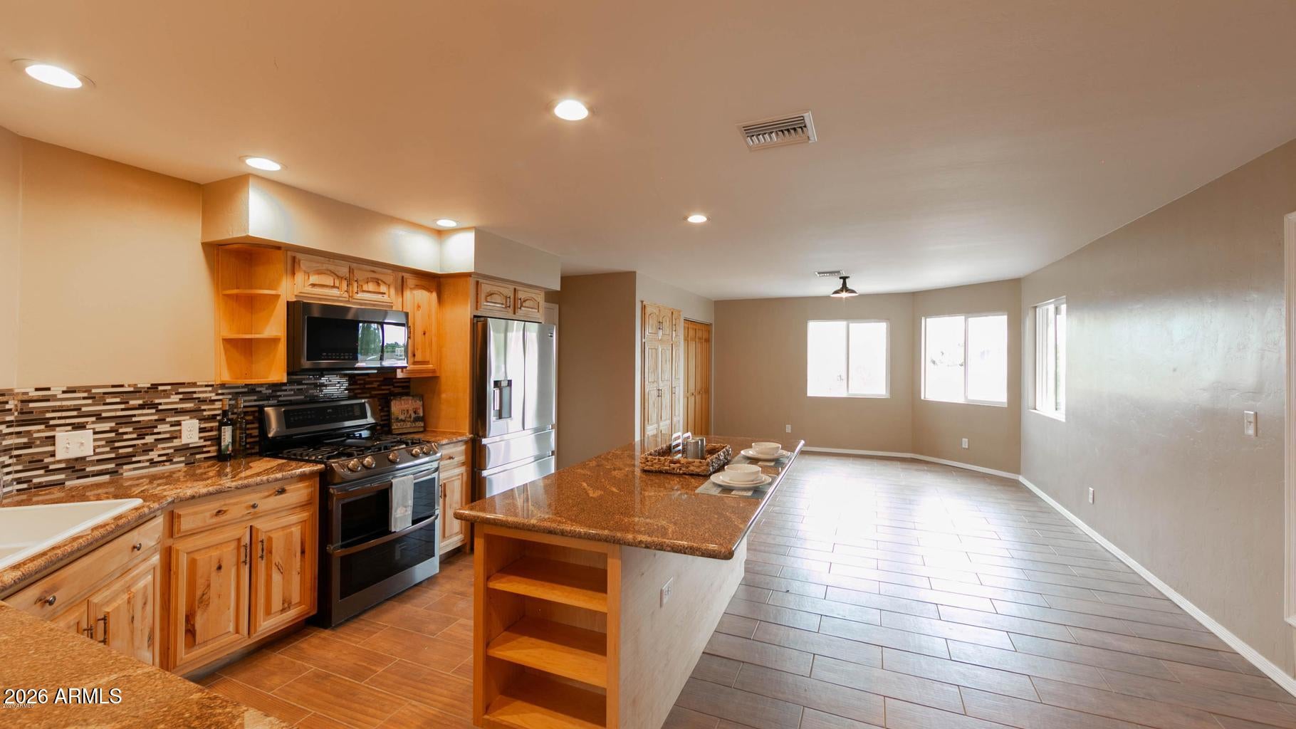 1648 PICCADILLY Drive