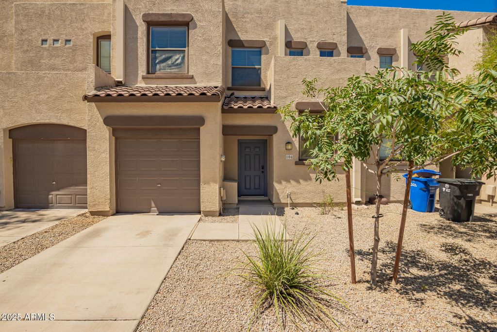 Photo of 1886 E Don Carlos Avenue #106, Tempe, AZ 85281 (MLS # 6918487)